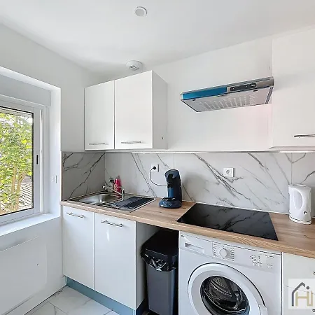 Le - Au 1er Etage Dunkierka